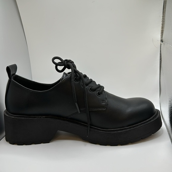 BLACK OXFORD SZ 9 Madden Girl brand new chunky heels four laces closed in shoes - Picture 8 of 11
